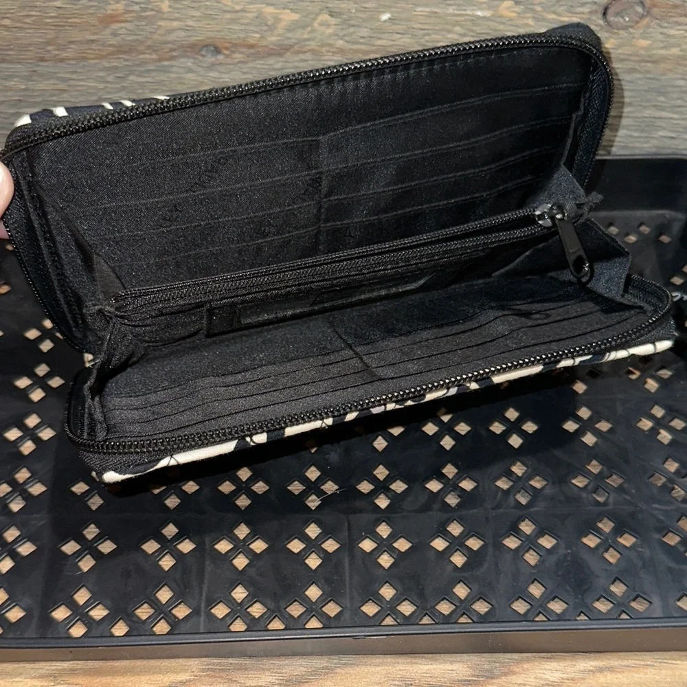 Vera Bradley Midnight Paisley Continental Wallet NWOT Spring 2015 Pattern - Picture 4 of 10